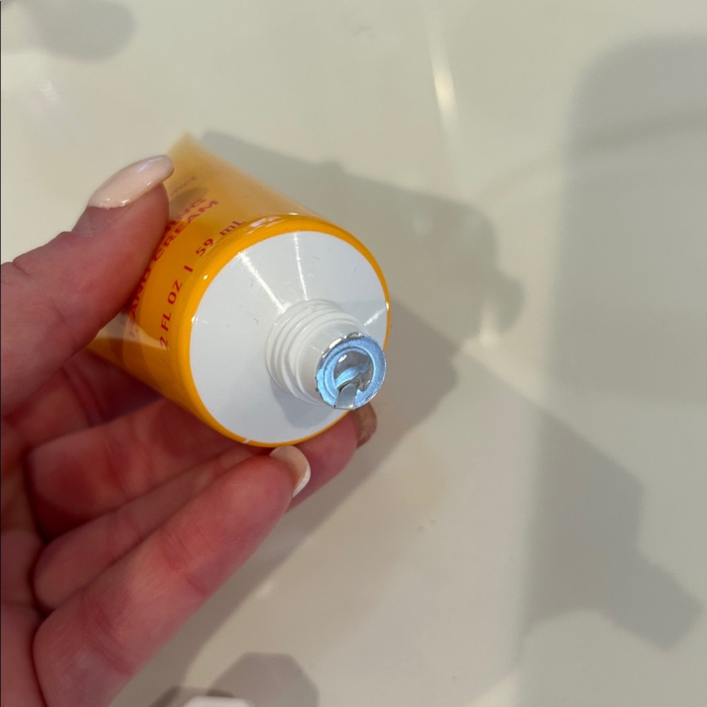 Solar Flare Nourishing Hand Cream - Picture 4 of 4